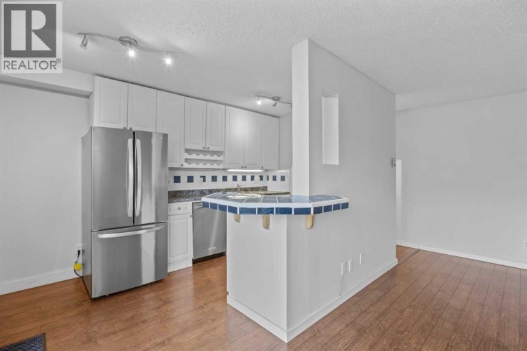 56, 3519 49 Street NW, Calgary, Alberta, T3A2C7