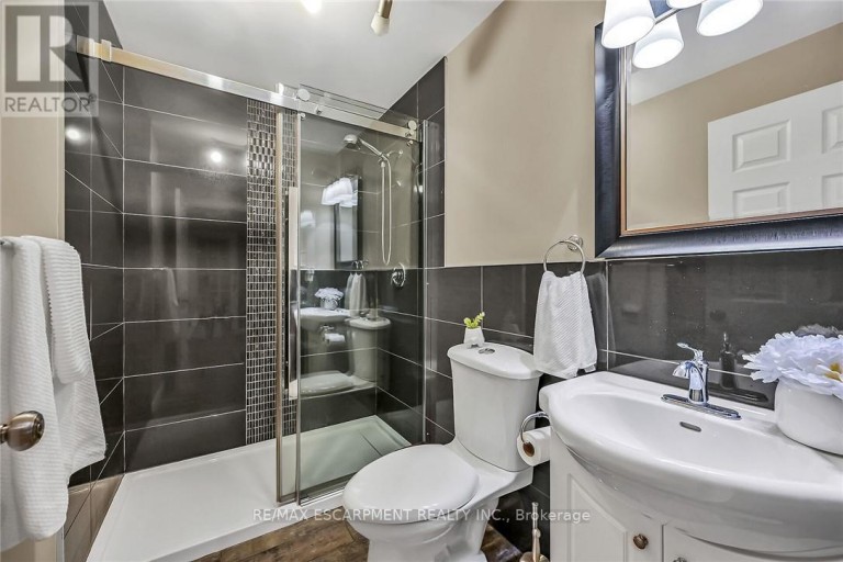 50 KEITH STREET, Hamilton (Industrial Sector), Ontario, L8L3S3