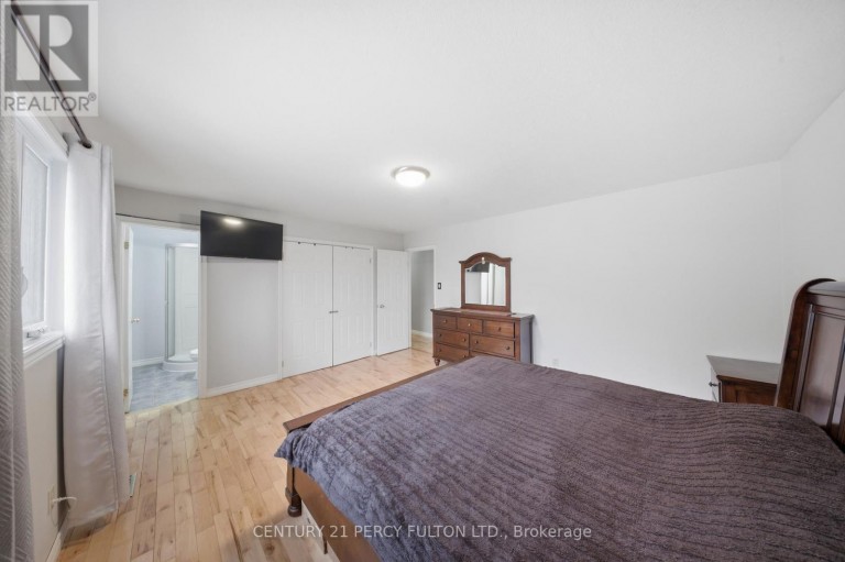 1853 MAPLERIDGE DRIVE, Peterborough (Monaghan Ward 2), Ontario, K9K1R1