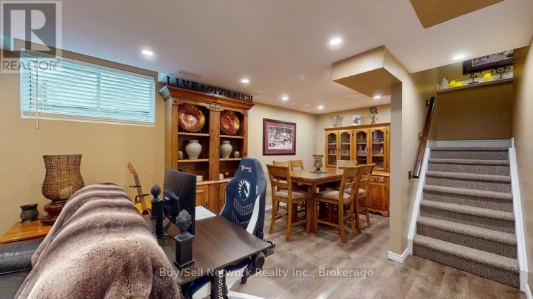 12 SUMMER LANE, Peterborough (Northcrest Ward 5), Ontario, K9L0G4