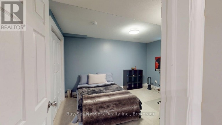 12 SUMMER LANE, Peterborough (Northcrest Ward 5), Ontario, K9L0G4