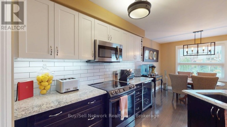 12 SUMMER LANE, Peterborough (Northcrest Ward 5), Ontario, K9L0G4