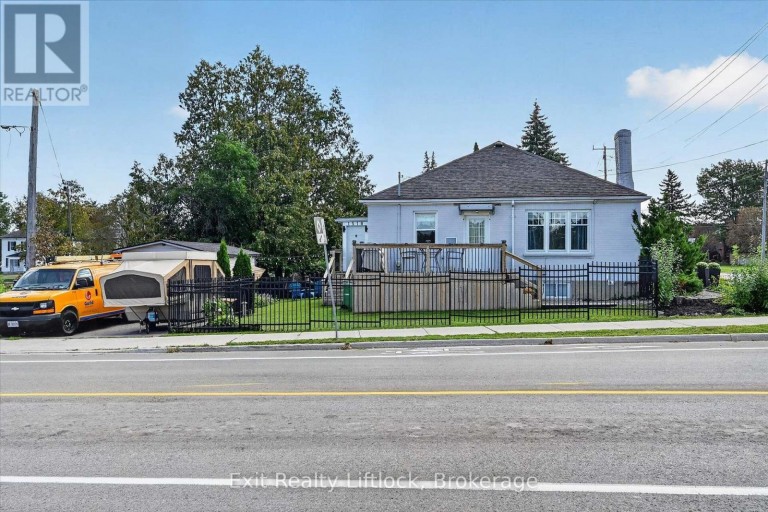1518 MONAGHAN ROAD, Peterborough (Town Ward 3), Ontario, K9J5N4