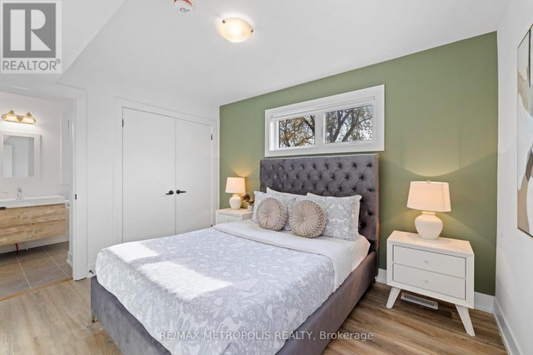 447 - 449 LANSDOWNE AVENUE, Toronto (Dufferin Grove), Ontario, M6H3Y2
