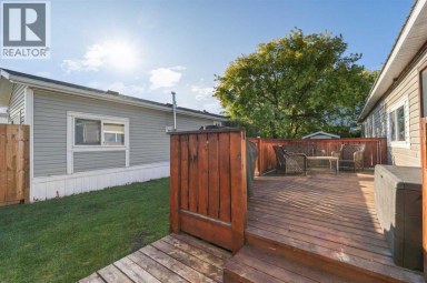 41 Hillpark Trailer Court Whitecourt Alberta photo 19