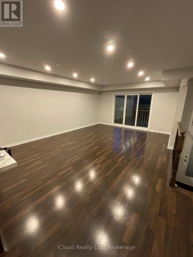 8 - 3070 THOMAS STREET, Mississauga (Churchill Meadows), Ontario, L5M0T2