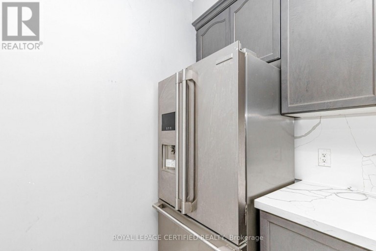 66 HATTON COURT, Brampton (Credit Valley), Ontario, L6Y0H7