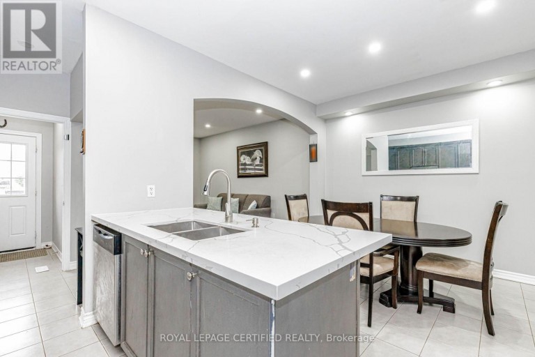 66 HATTON COURT, Brampton (Credit Valley), Ontario, L6Y0H7
