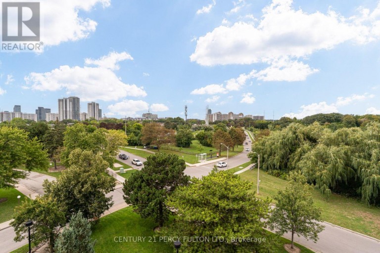 #614 - 5 VICORA LINKWAY, Toronto (Flemingdon Park), Ontario, M3C1A4