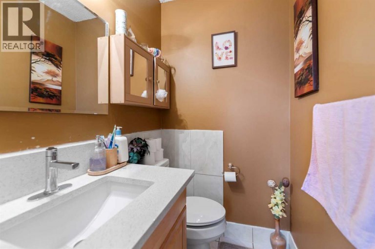35 Templemont Drive NE, Calgary, Alberta, T1Y4Z5