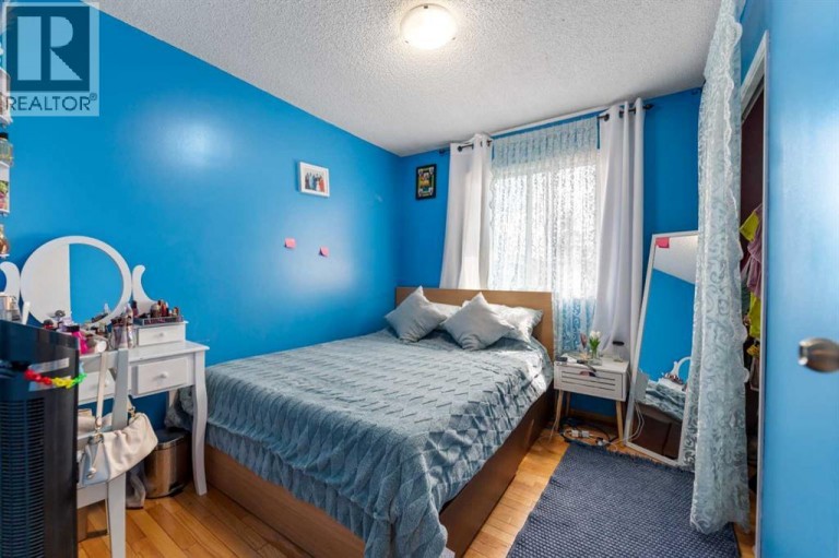 35 Templemont Drive NE, Calgary, Alberta, T1Y4Z5