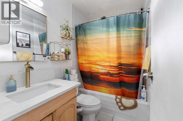 35 Templemont Drive NE, Calgary, Alberta, T1Y4Z5
