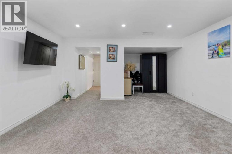 35 Templemont Drive NE, Calgary, Alberta, T1Y4Z5