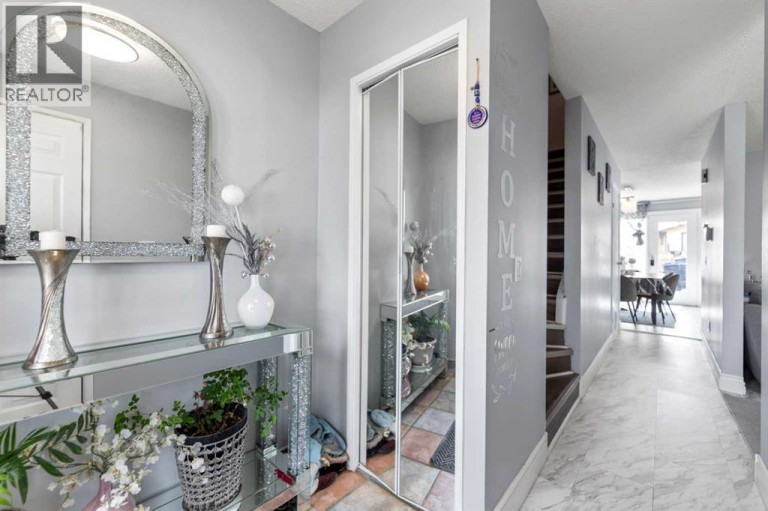 35 Templemont Drive NE, Calgary, Alberta, T1Y4Z5