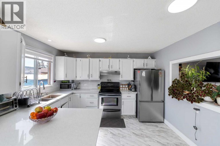35 Templemont Drive NE, Calgary, Alberta, T1Y4Z5