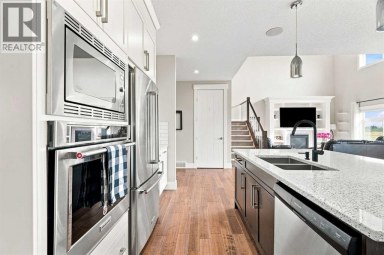 114 Kinniburgh Road Chestermere Alberta photo 9