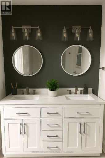 1134 HUNTINGTON CIRCLE, Peterborough (Otonabee Ward 1), Ontario, K9K2A9