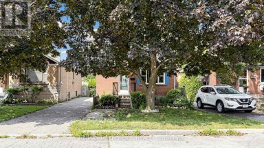 10 DAVIDSON AVENUE Toronto (Clairlea-Birchmount) Ontario photo 1