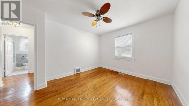 10 DAVIDSON AVENUE Toronto (Clairlea-Birchmount) Ontario photo 23