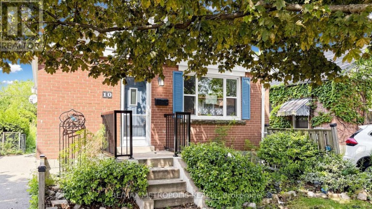 10 DAVIDSON AVENUE, Toronto (Clairlea-Birchmount), Ontario, M1K1C3