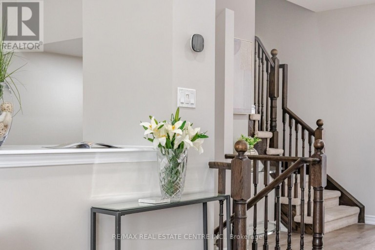 25 - 975 WHITLOCK AVENUE, Milton (CB Cobban), Ontario, L9E1S9