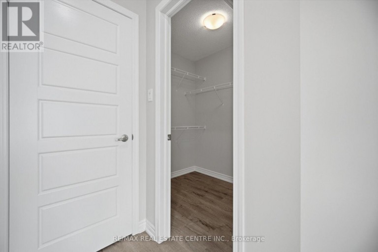25 - 975 WHITLOCK AVENUE, Milton (CB Cobban), Ontario, L9E1S9