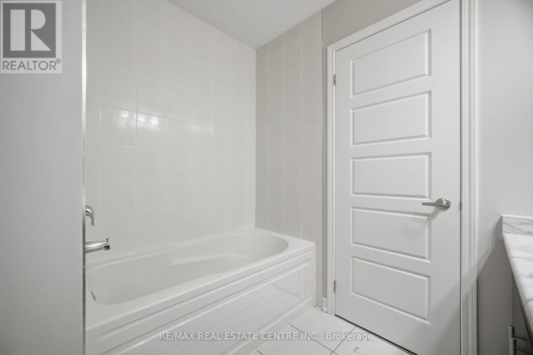 25 - 975 WHITLOCK AVENUE, Milton (CB Cobban), Ontario, L9E1S9