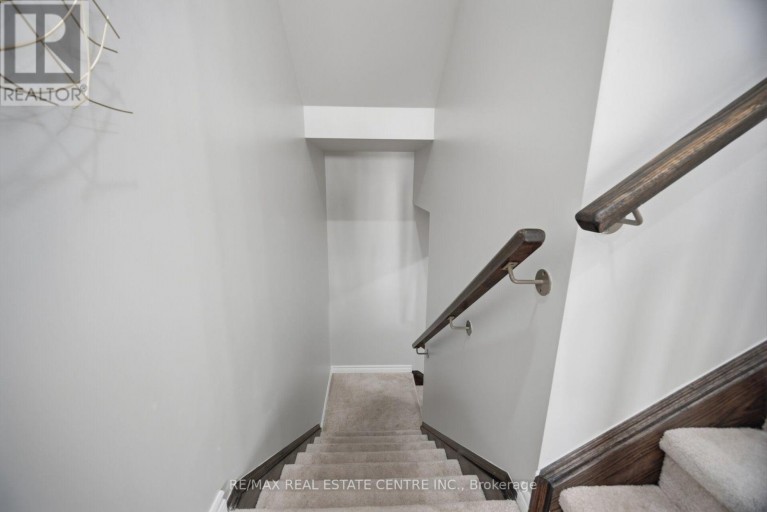 25 - 975 WHITLOCK AVENUE, Milton (CB Cobban), Ontario, L9E1S9