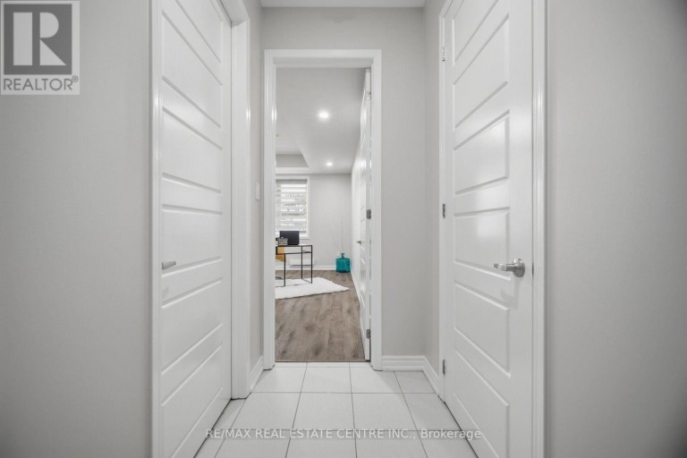 25 - 975 WHITLOCK AVENUE, Milton (CB Cobban), Ontario, L9E1S9
