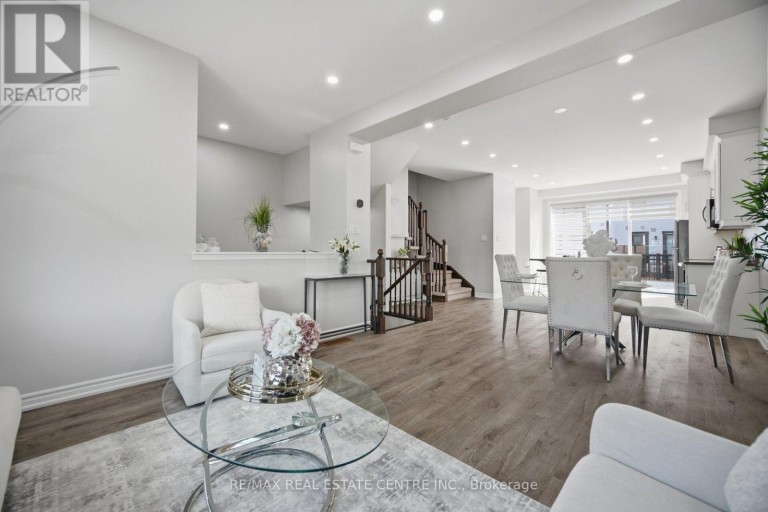 25 - 975 WHITLOCK AVENUE, Milton (CB Cobban), Ontario, L9E1S9