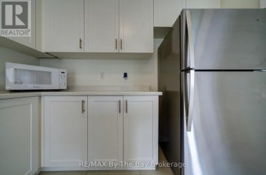 73 FEDERICA CRESCENT Wasaga Beach Ontario photo 17
