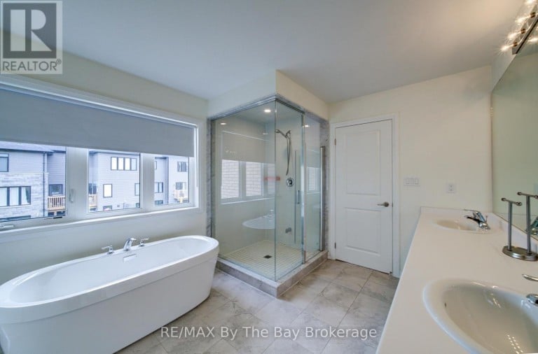 73 FEDERICA CRESCENT, Wasaga Beach, Ontario, L9Z0N5