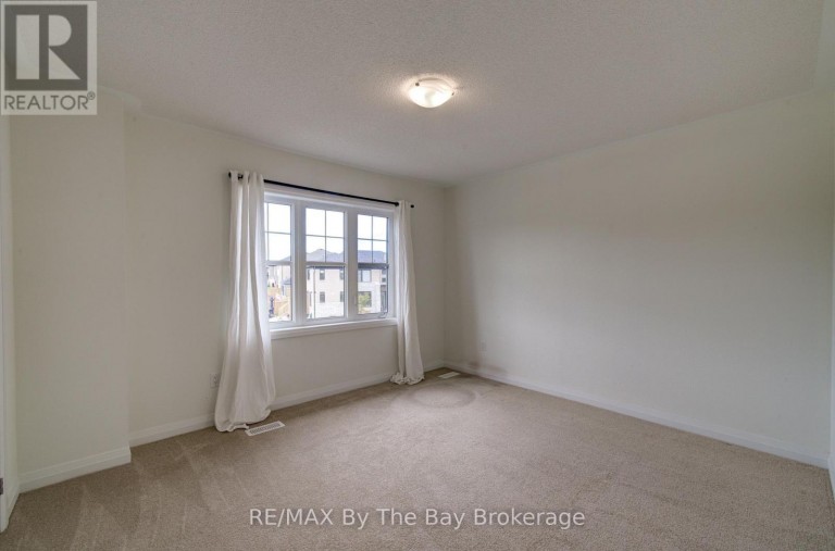 73 FEDERICA CRESCENT, Wasaga Beach, Ontario, L9Z0N5