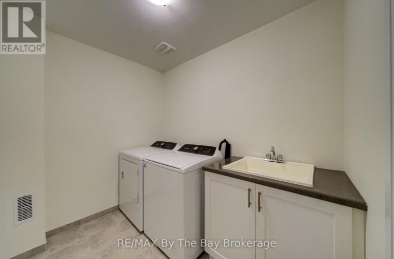 73 FEDERICA CRESCENT, Wasaga Beach, Ontario, L9Z0N5