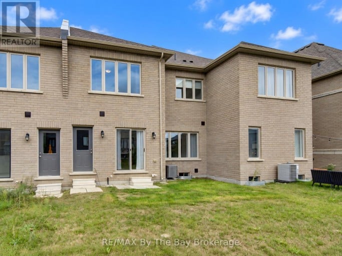 73 FEDERICA CRESCENT, Wasaga Beach, Ontario, L9Z0N5