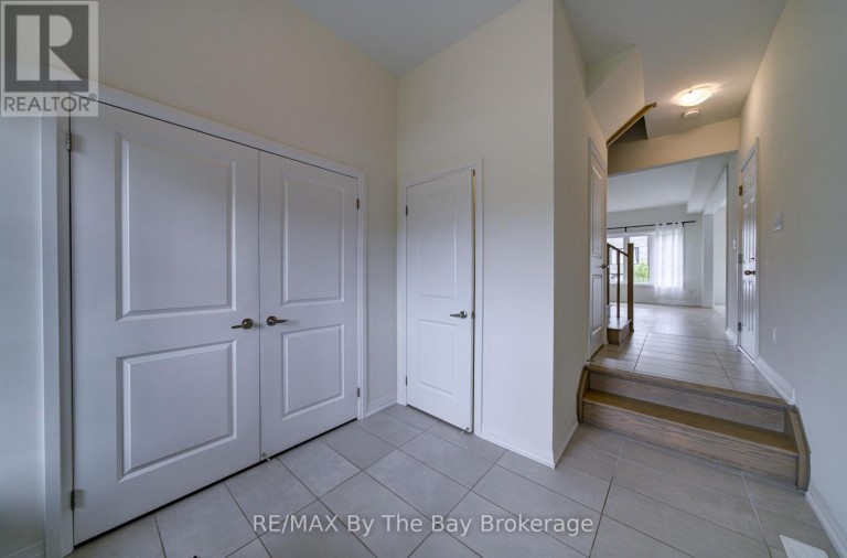 73 FEDERICA CRESCENT, Wasaga Beach, Ontario, L9Z0N5