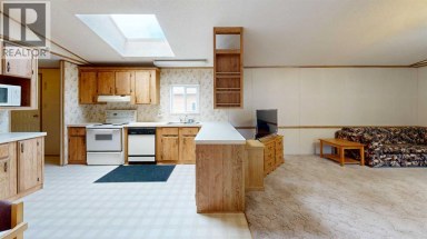 88 Hillpark Trailer Court Whitecourt Alberta photo 6