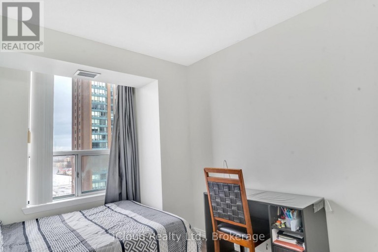 903 - 135 HILLCREST AVENUE, Mississauga (Cooksville), Ontario, L5B4B1