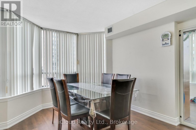 903 - 135 HILLCREST AVENUE, Mississauga (Cooksville), Ontario, L5B4B1