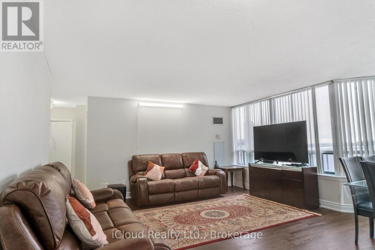 903 - 135 HILLCREST AVENUE, Mississauga (Cooksville), Ontario, L5B4B1