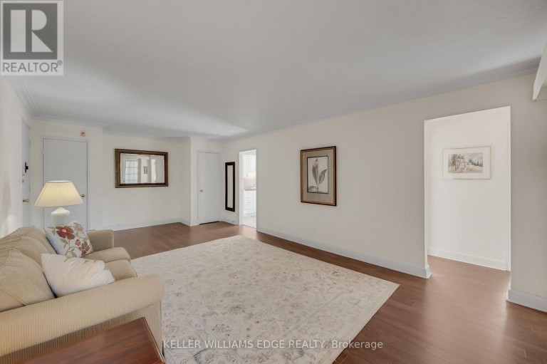 9 - 824 BRANT STREET, Burlington (Brant), Ontario, L7R2J5