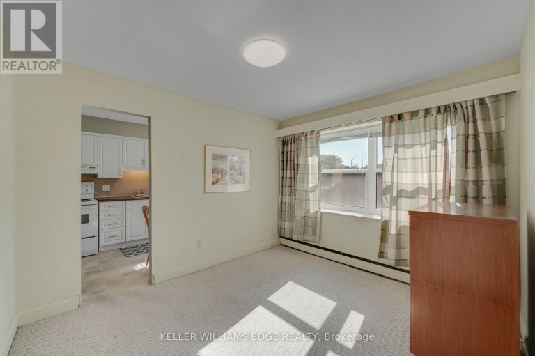 9 - 824 BRANT STREET, Burlington (Brant), Ontario, L7R2J5