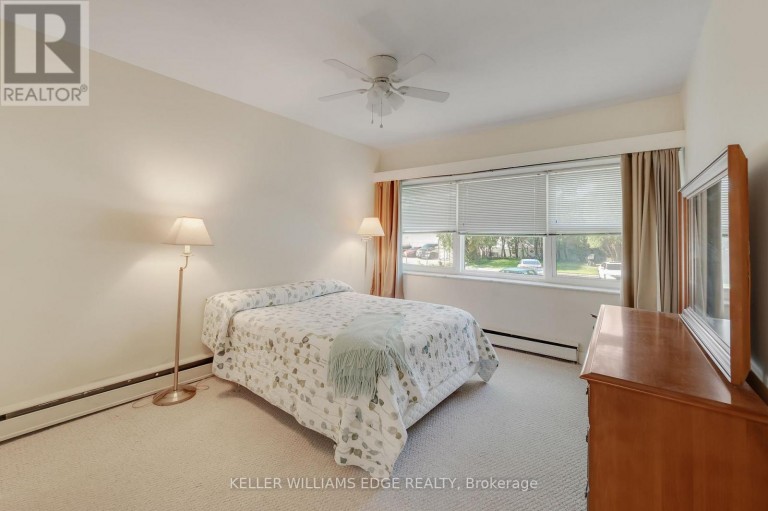 9 - 824 BRANT STREET, Burlington (Brant), Ontario, L7R2J5