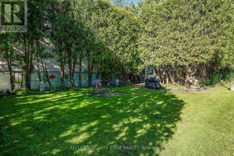 9 - 824 BRANT STREET, Burlington (Brant), Ontario, L7R2J5