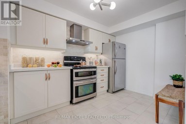 1706 - 8 LEE CENTRE DRIVE Toronto (Woburn) Ontario photo 16