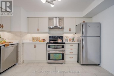 1706 - 8 LEE CENTRE DRIVE Toronto (Woburn) Ontario photo 18