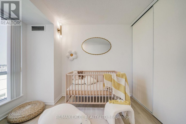 1706 - 8 LEE CENTRE DRIVE, Toronto (Woburn), Ontario, M1H3H8