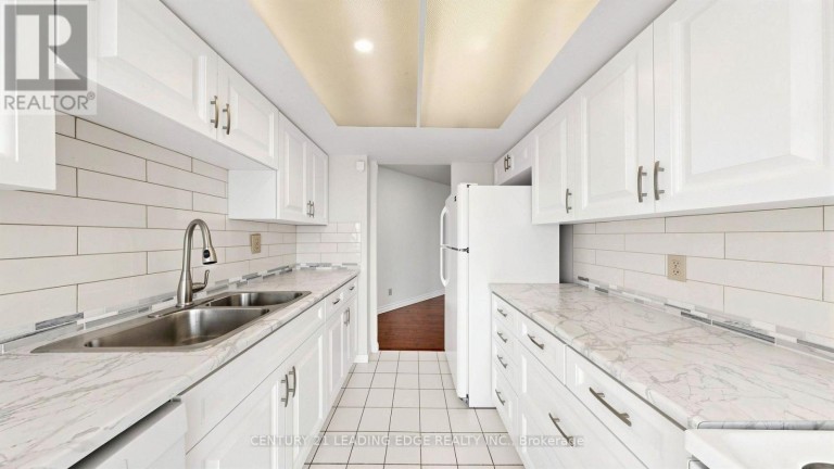 422 - 11753 SHEPPARD AVENUE E, Toronto (Rouge), Ontario, M1B5M3