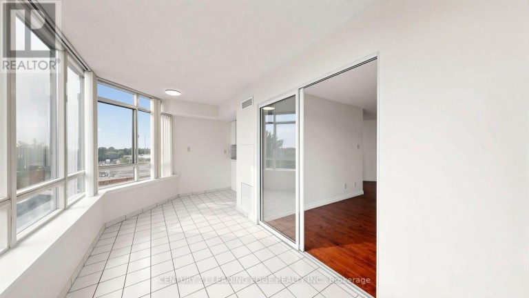 422 - 11753 SHEPPARD AVENUE E, Toronto (Rouge), Ontario, M1B5M3