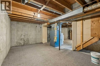 124 Pineset Place NE Calgary Alberta photo 25